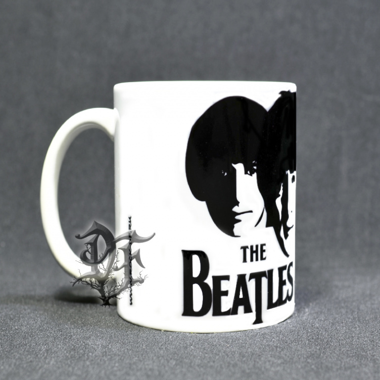 картинка Кружка Beatles черно белая от магазина Darkforest
