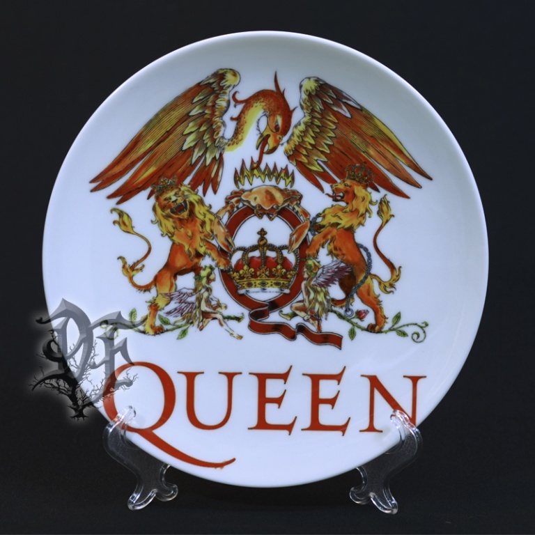 картинка Тарелка Queen логотип от магазина Darkforest