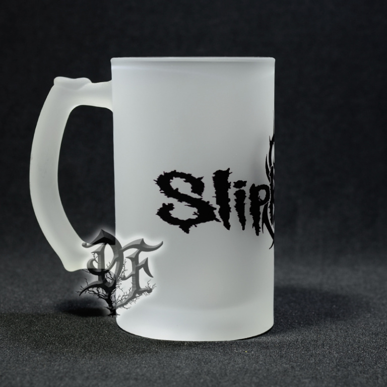 картинка Кружка пивная Slipknot логотип от магазина Darkforest