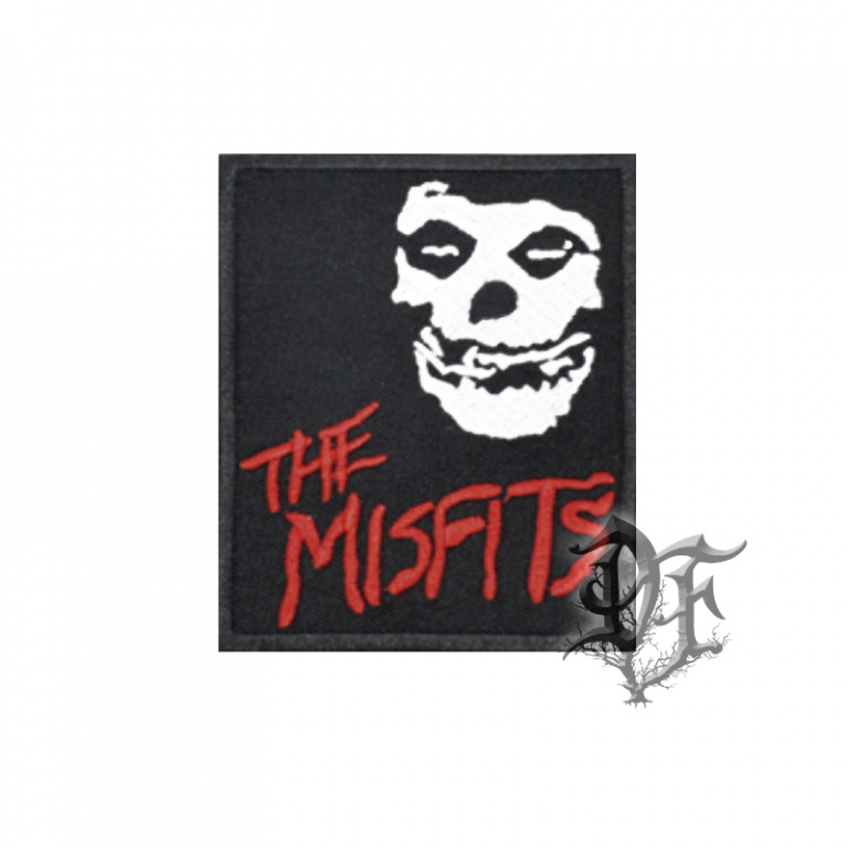 Термонашивка Misfits c красными буквами