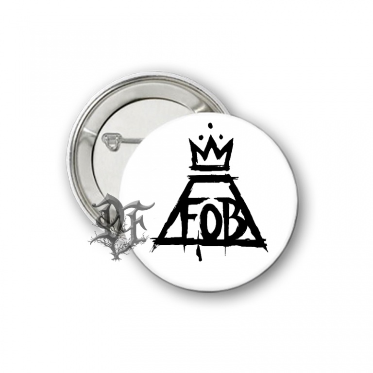 картинка Значок Fall Out Boy логотип белый от магазина Darkforest