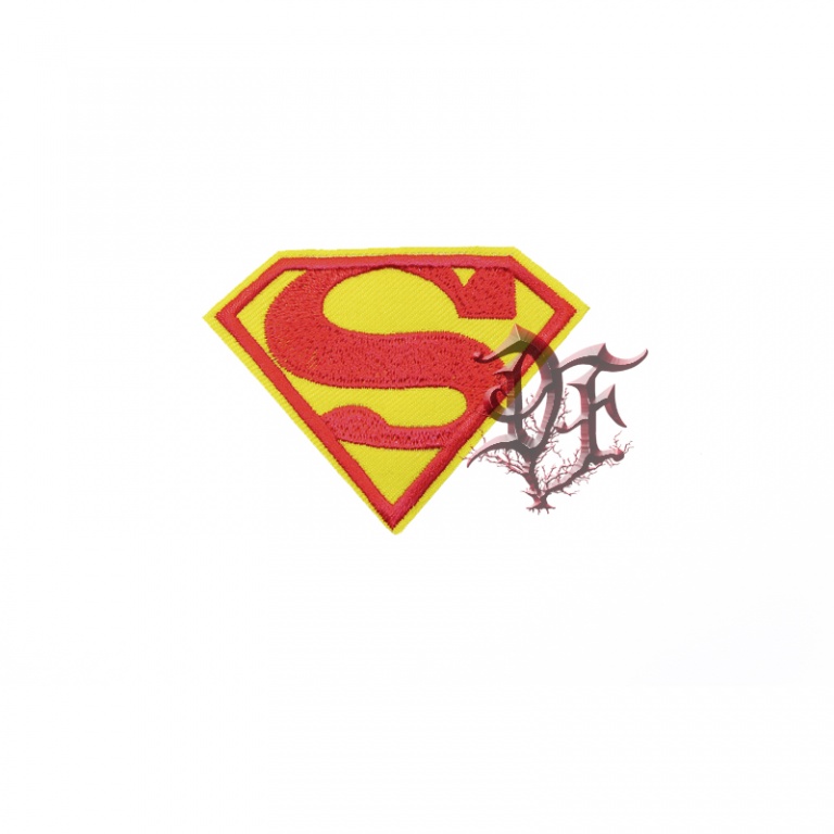 картинка Нашивка Супермен средняя от магазина Darkforest