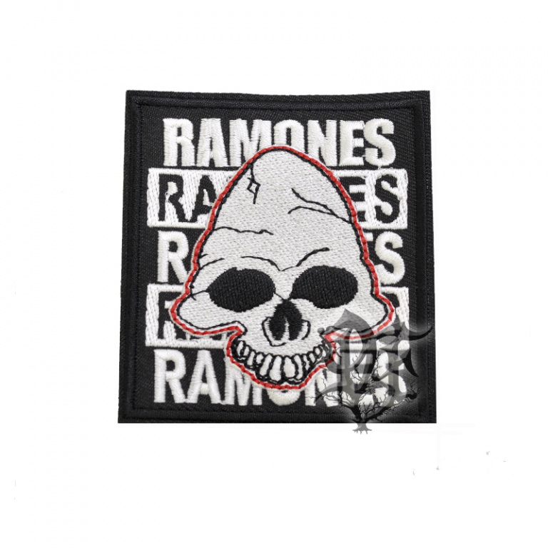 картинка Нашивка Ramones череп от магазина Darkforest